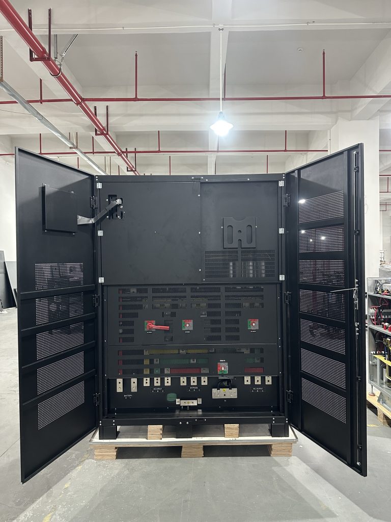 400KVA UPS 不间断电源:大型场景的稳定供电核心插图 400KVA UPS 不间断电源:大型场景的稳定供电核心插图